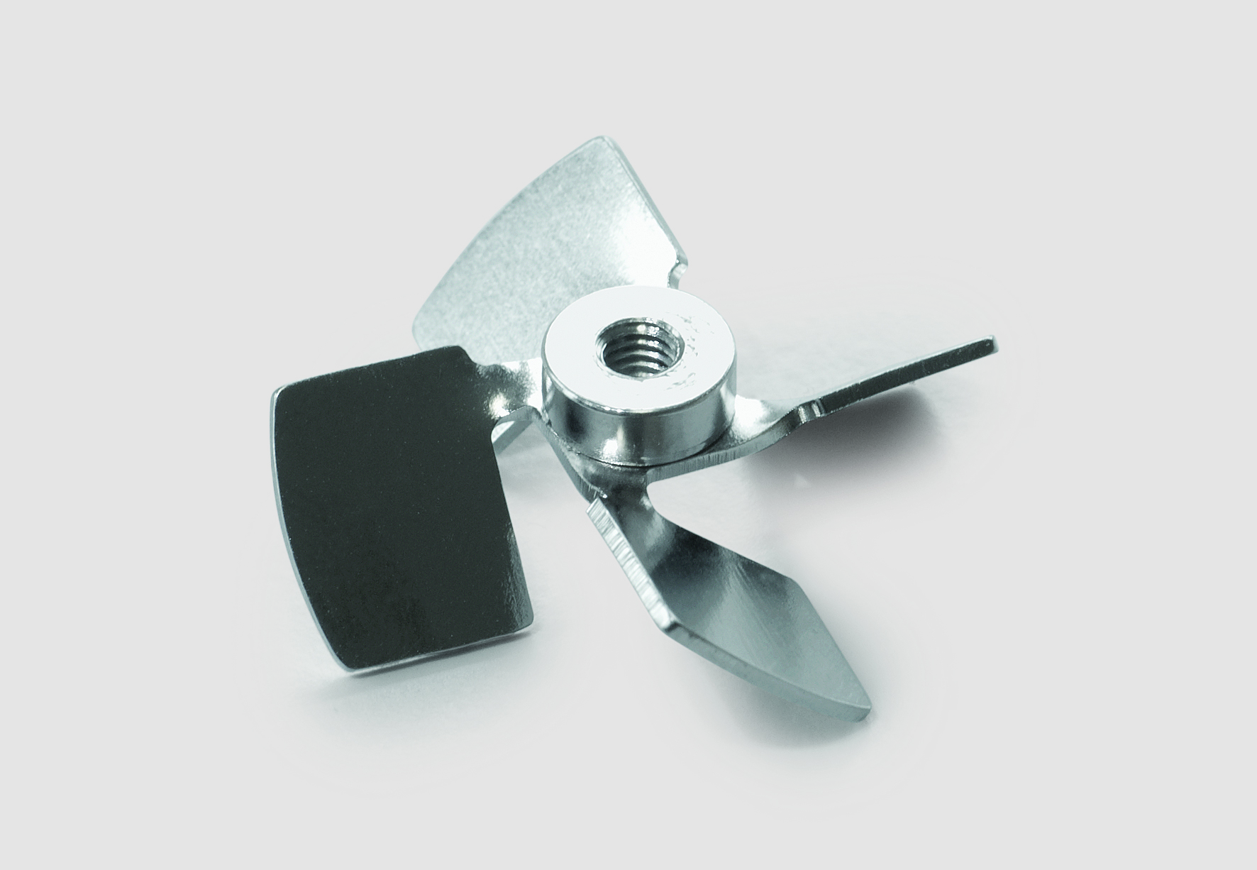 Pitched-blade-4x, down,25mm,HC22